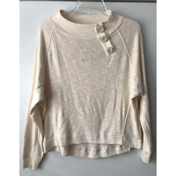 FREE PEOPLE Don’t Forget Me Side Button Top    XS A15 - Picture 2 of 4